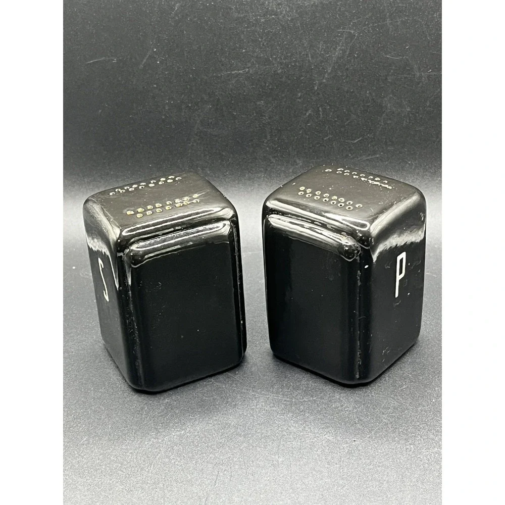 Vtg Mid-Century Modern Retro Black Chunky Salt & Pepper Range‎ Shakers MCM 3